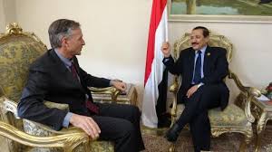 شرف يلتقي ممثل برنامج الأغذية العالمي ويوكدأهمية تفادي أي تسييس للملف الإنساني والإغاثي