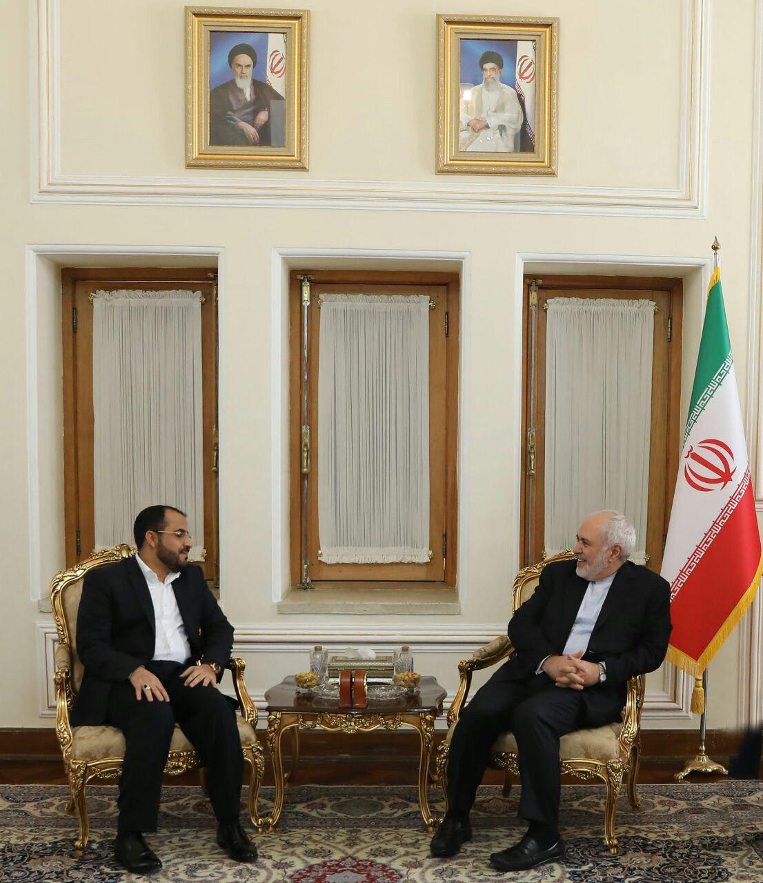 رئيس الوفد الوطني محمد عبدالسلام يلتقي بوزير الخارجية الإيراني محمد جواد ظريف