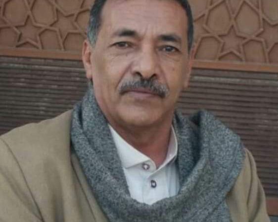 اللواء مجاهدالقهالي يعزي المعمري عضو اللجنة العليا للتصحيح في وفاة زوجته
