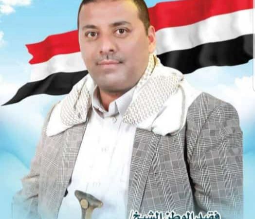 اللواء مجاهدالقهالي يعزي في وفاة الشيخ مبارك صالح الشاوش مديرعام مكتب الشباب والرياضة بمحافظة عمران