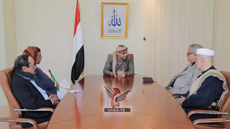 رئيس الجمهورية يُعلن تدشين حملة “إعصار اليمن” للتحشيد والاستنفار