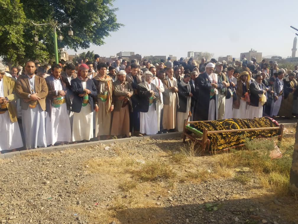 تشييع حرم الرئيس ابراهيم الحمدي إلى مثواها الاخير في مقبرة الشهداء بصنعاء