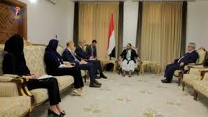 الرئيس المشاط يلتقي المبعوث الخاص للأمين العام للأمم المتحدة والفريق المرافق له