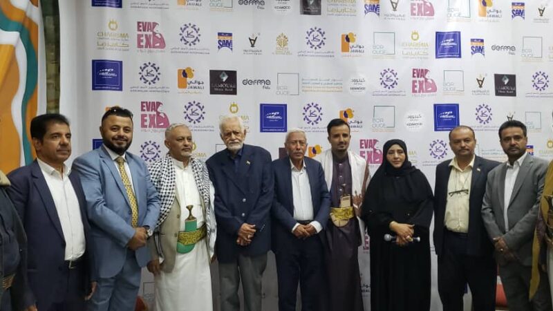 الشيخ جابر الوهباني عضو المجلس السياسي الاعلى يفتتح المعرض السنوي لمنتجات المرأة (بروج حواء 2022) بصنعاء