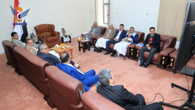 اجتماع برئاسة أبو لحوم يستعرض مشروع دليل مراجعة الاستخدامات والموارد