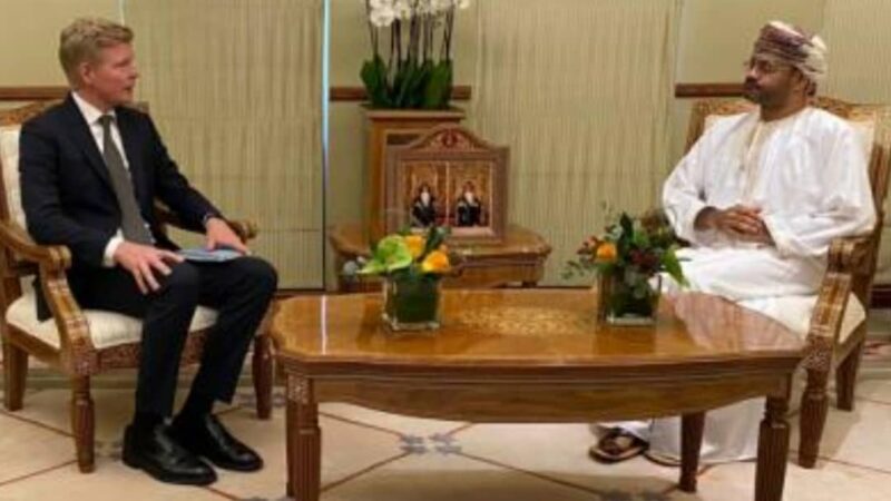 المبعوث الاممي الى اليمن يختتم زيارته لسلطنة عمان ..