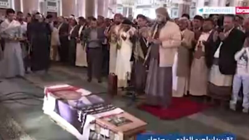 تشييع رسمي وشعبي لجثمان فقيد الوطن وزير الدولة أحمد القنع