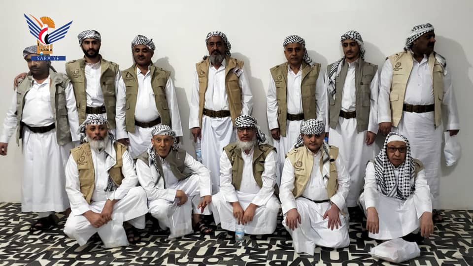المرتضى يعلن عن وصول 13 أسيرا إلى مطار صنعاء الدولي