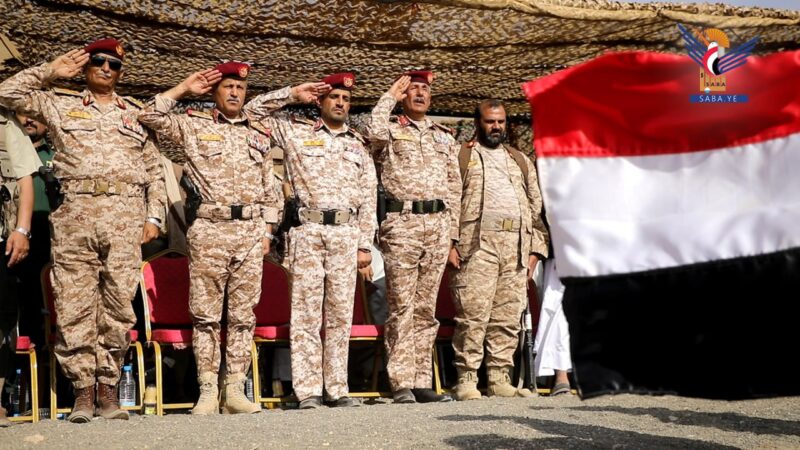 قوات المنطقة العسكرية الثالثة تنفذ مناورة عسكرية في صرواح بمأرب بمشاركة ألوية الحسم