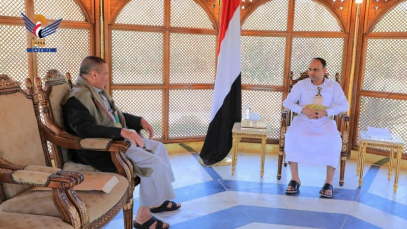 #الرئيس_المشاط يناقش مع وزير النقل خطة الوزارة وقطاعاتها للعام 1445هـ