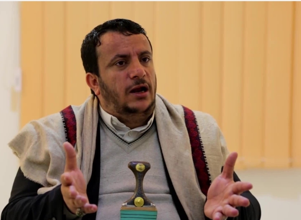 القيادي في ” أنصار الله ” علي القحوم في حوار صحفي : الوضع المزري سينتهي بالتغييرات الجذرية وهناك مبالغة في تقدير حالة الإحتقان  