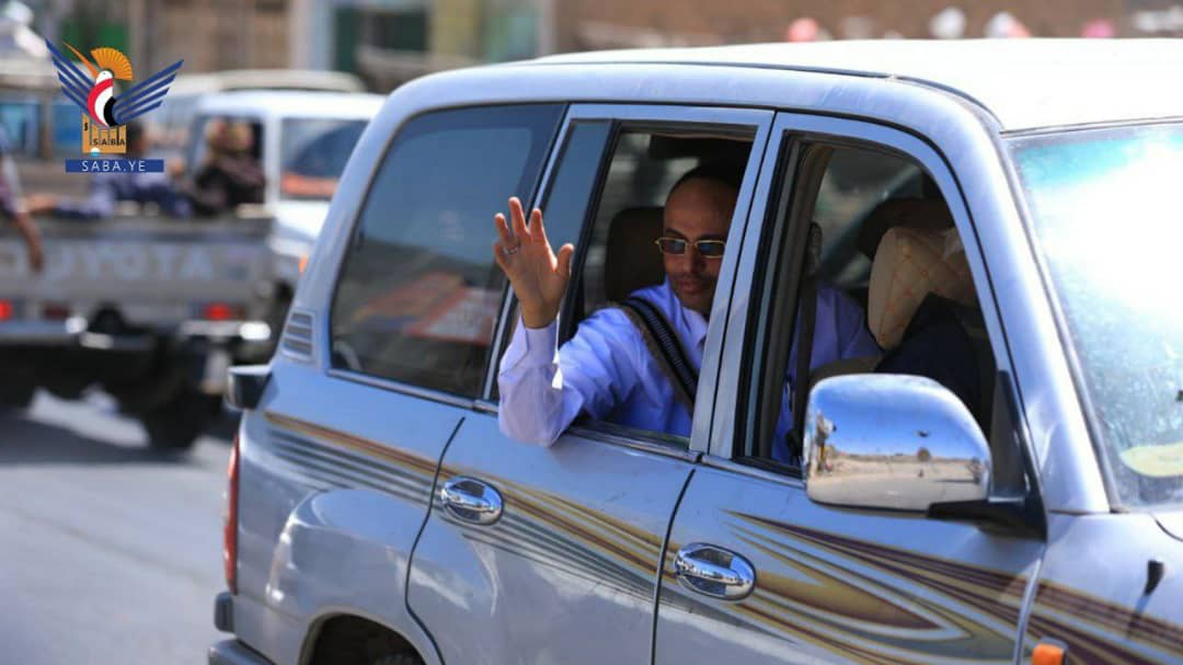 الرئيس المشاط يقوم بجولة ميدانية تفقدية لمدينة رداع بمحافظة البيضاء