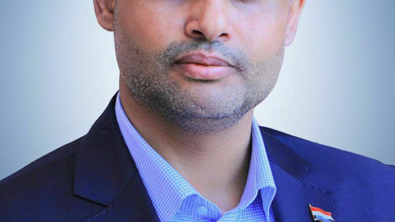 الرئيس المشاط يعزي في وفاة العميد حسين أحمد الآنسي