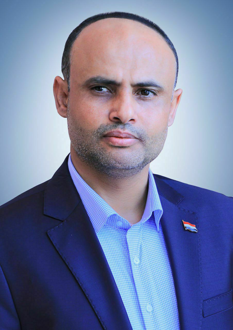 الرئيس المشاط يعزي في وفاة العميد حسين أحمد الآنسي