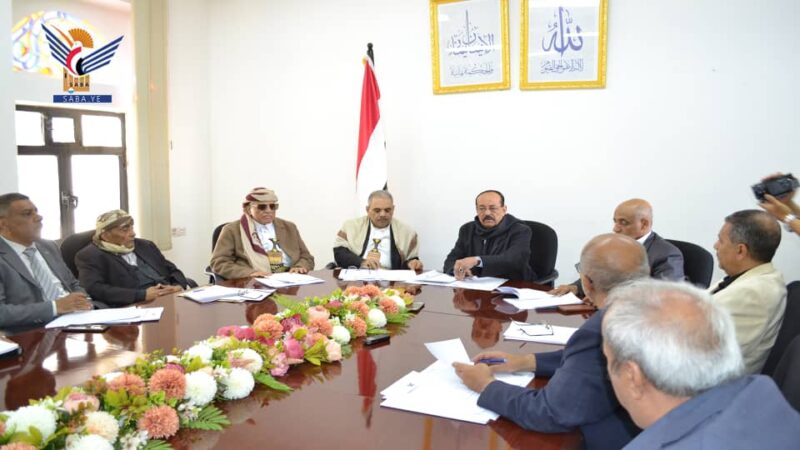 رئيسية مجلس الشورى تؤكد أن أمريكا هي من تهدد الملاحة في البحر الأحمر بحلفها المزعوم