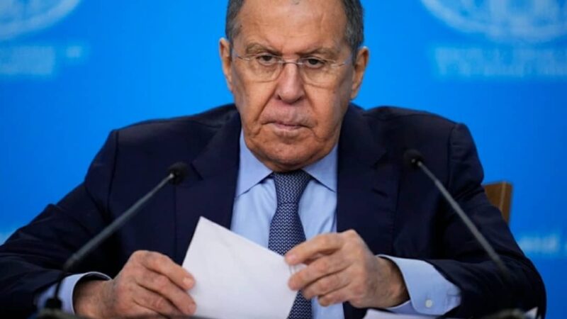 وزير خارجية روسيا يؤكد ان العدوان على اليمن “يُشكّل تهديداً مباشراً للسلم والأمن الدوليين”