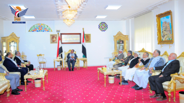 رئيس مجلس النواب يلتقي ممثل حركة حماس في اليمن
