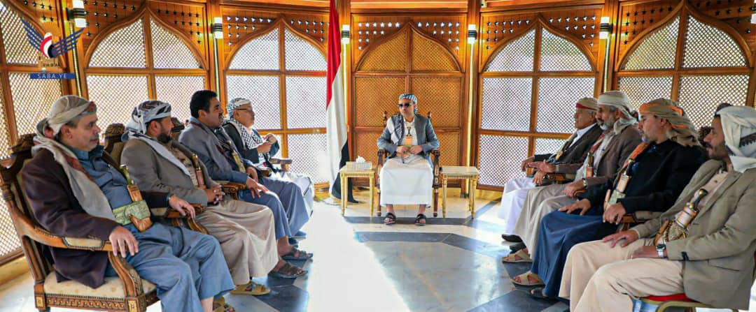 الرئيس المشاط يوجه بالبدء بالترتيبات اللازمة لفتح طريق صنعاء – صرواح – مأرب وطريق البيضاء – مراد- مأرب