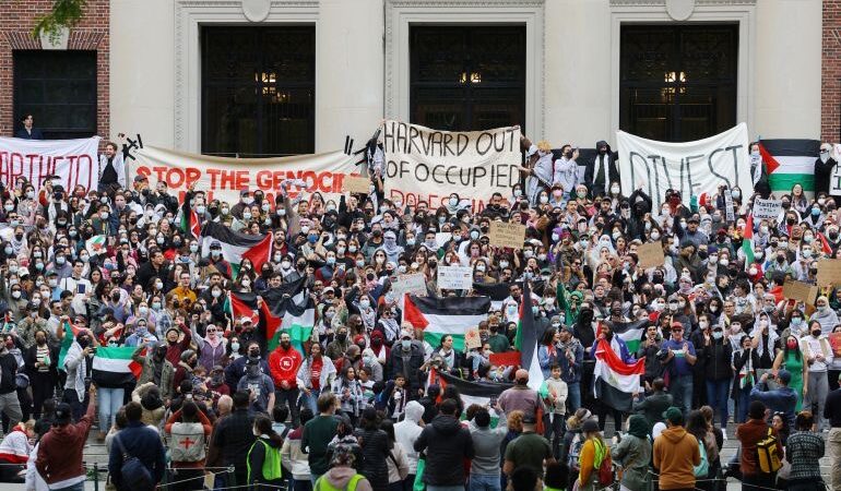 حقوق الإنسان تدين انتهاكات السلطات الأمريكية بحق المتظاهرين في الجامعات