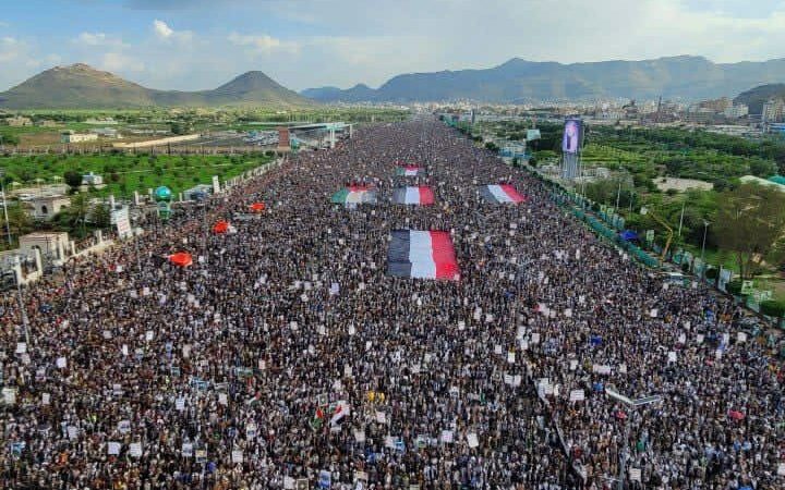 خروج مليوني بالعاصمة صنعاء في مسيرة “نصر ة للأقصى وغزة.. الإسناد مستمر والرد قادم”