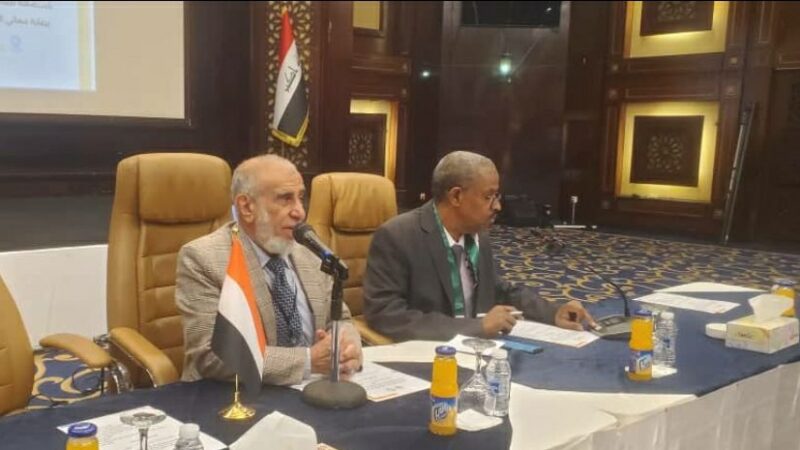 انتخاب ممثل اليمن الدكتور عبدالعزيز نجم الدين رئيسًا لمؤتمر اتحاد العاملين في الصحة العرب