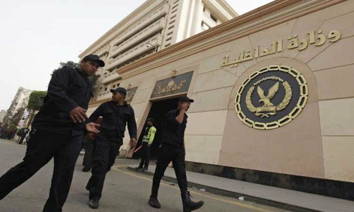 مصر .. الافراج عن يمنيين على ذمة قضايا العملة