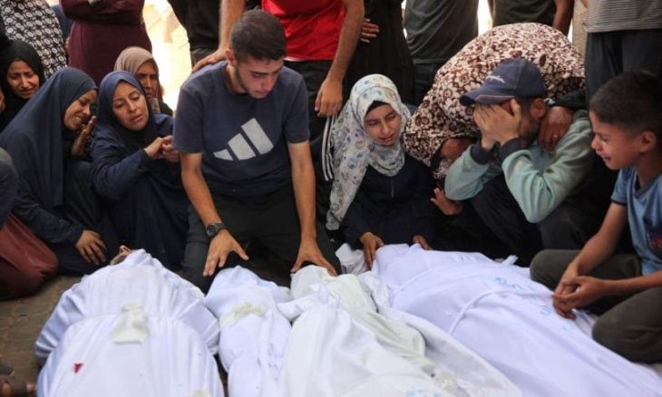 غزة .. 88 شهيدًا فلسطينيآ و365 مصابآ خلال 24 ساعة .. حصيلة ” شهداء المساعدات الغذائية “