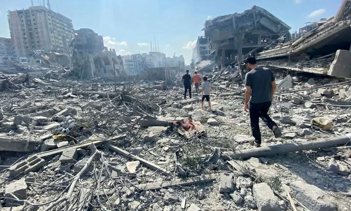 مجزرة مروّعة في رفح .. الاحتلال يستهدف المدنيين الفلسطينيين في مراكز توزيع المساعدات