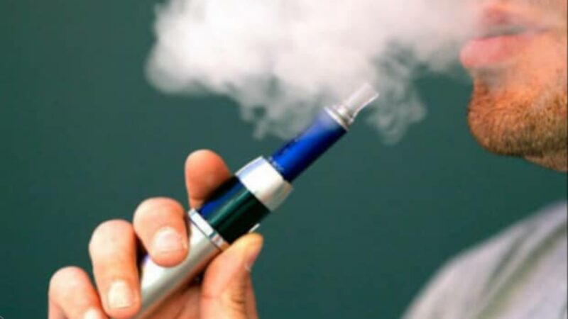 حملات ميدانية لمنع بيع الشيشة الالكترونية بصنعاء