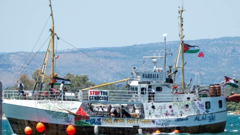 حركة المجاهدين الفلسطينية تدين اعتداء الاحتلال على سفينة “حنظلة” في المياه الدولية