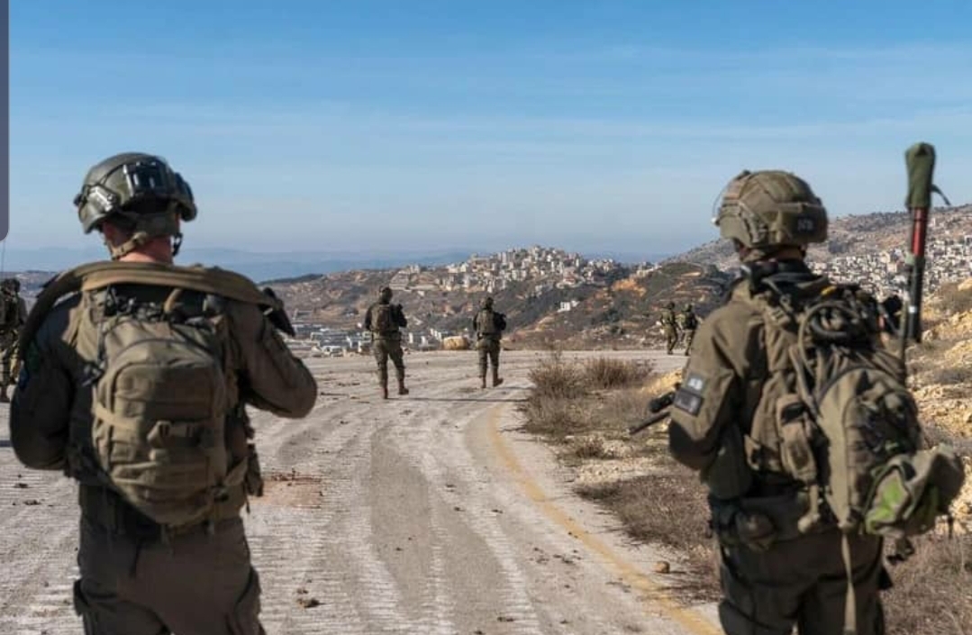 قوات العدو الإسرائيلي تواصل انتهاكاتها للأراضي وتضايق المواطنين في جنوب سوريا