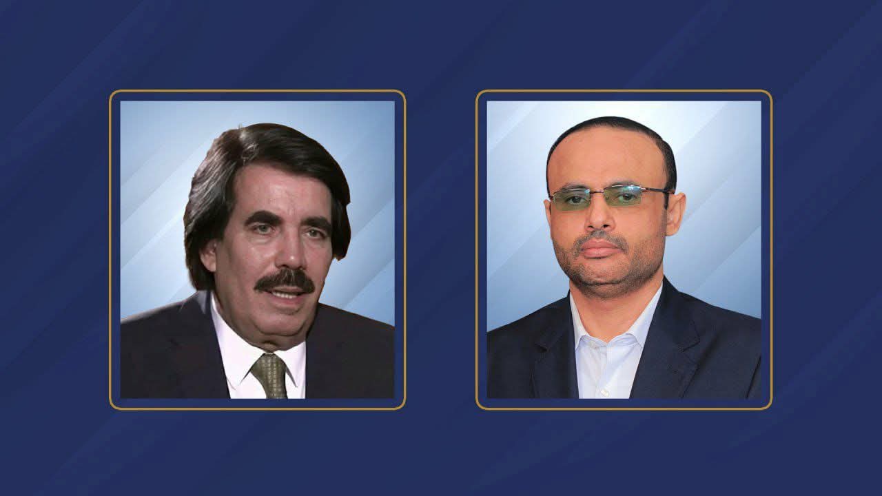 الرئيس المشاط يعزي في وفاة الرئيس علي سالم البيض