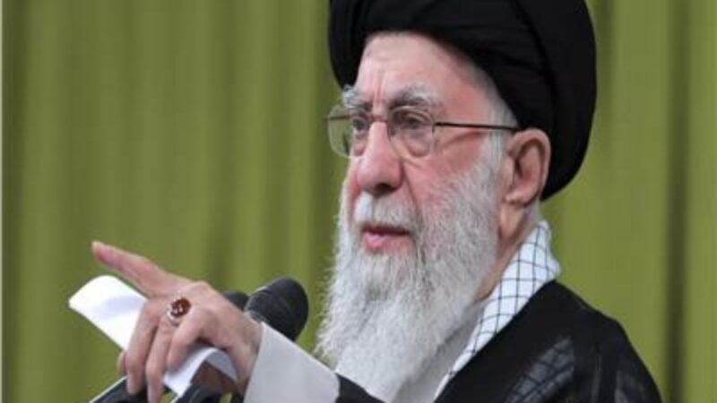 المرشد الإيراني يحذّر : أي حرب ضد إيران ستكون إقليمية
