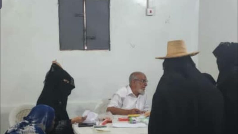 اختتام أعمال المخيم الطبي المجاني بمدينة القناوص في الحديدة