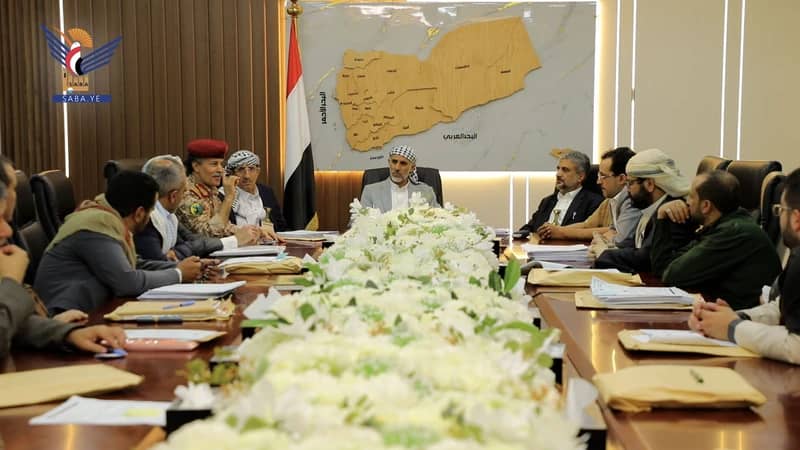 مجلس الوزراء يُبارك قرارات قائد الثورة والانتصارات التي تحققت لمحور الجهاد والمقاومة