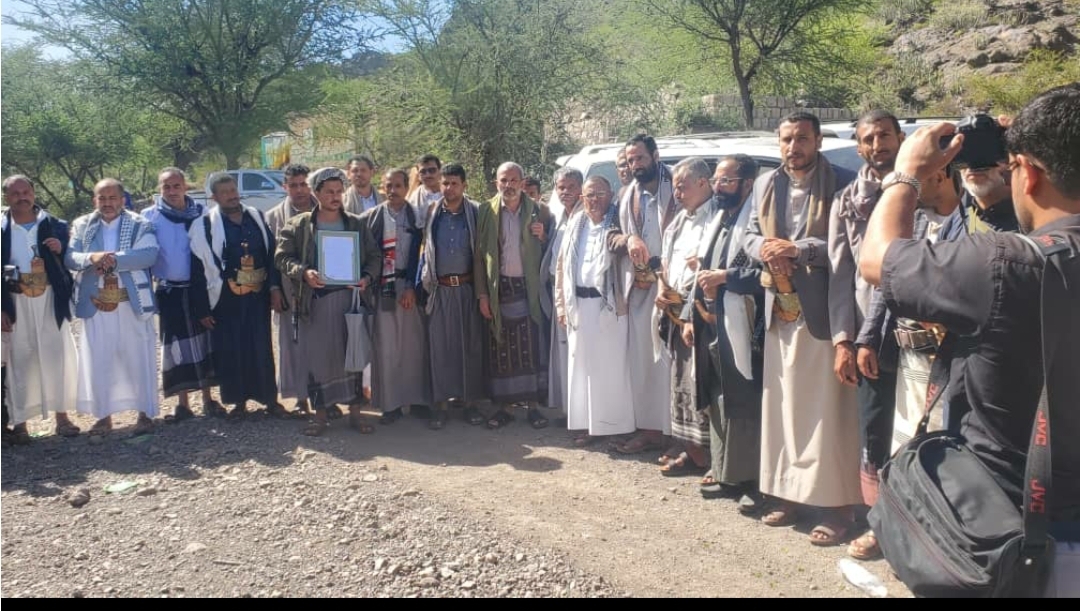 قيادات وزارة الخدمة المدنية وهيئة التأمينات ومؤسسة التأمينات تختتم الزيارات العيدية للمرابطين في الجبهات