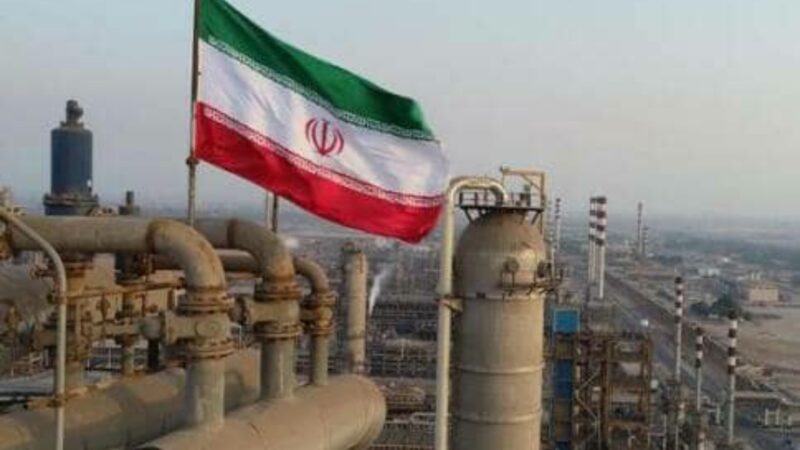 إيران : إلغاء واشنطن إعفاءات بيع النفط يكشف سوء النية ويؤكد استمرار سياسة الضغوط الأمريكية
