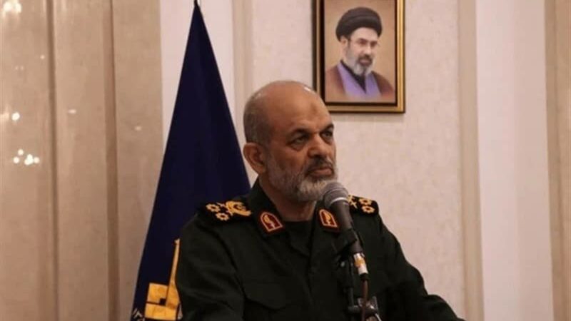 قائد الحرس الثوري : العدو لن يتخلى أبداً عن حقده ومؤامراته ضد الشعب الإيراني