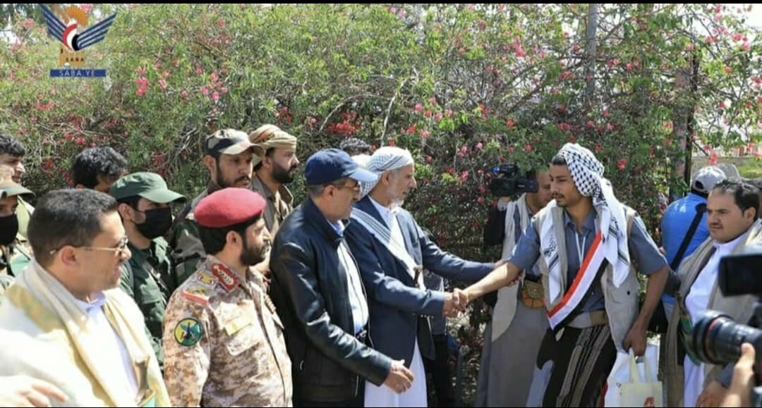 مفتاح والرويشان والرزامي وعدد من الوزراء يستقبلون الأسرى المحررين من الساحل الغربي